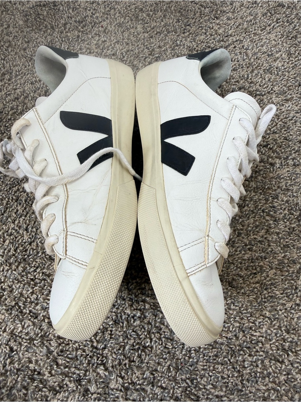 Veja Men’s White Leather Sneakers with Black V Logo - Picture 3 of 6